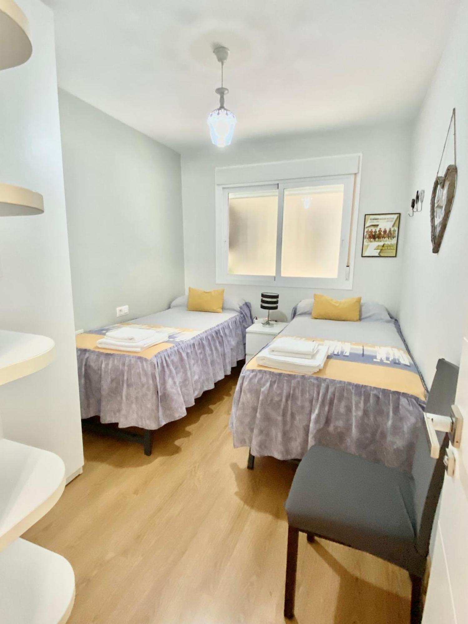 Apartamento Con Parking Gratis En El Centro, 2 Dormitorios Almería Esterno foto